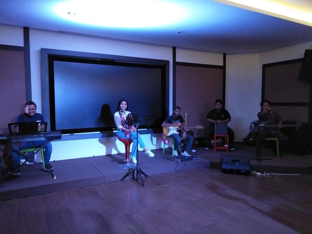 טנג'ונג פנדן Dk Belstar Hotel Belitung מראה חיצוני תמונה