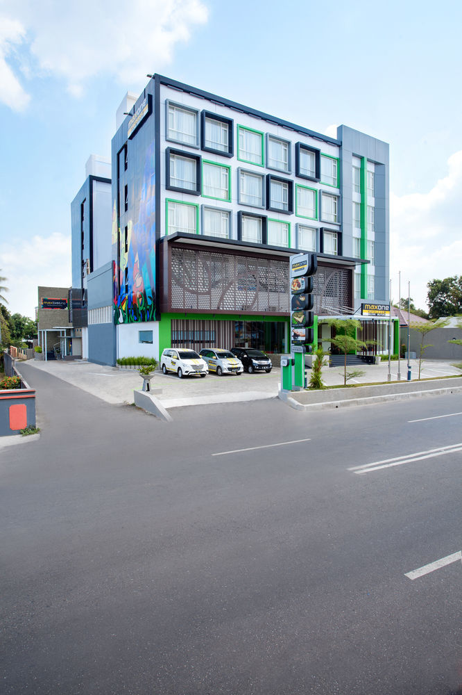טנג'ונג פנדן Dk Belstar Hotel Belitung מראה חיצוני תמונה